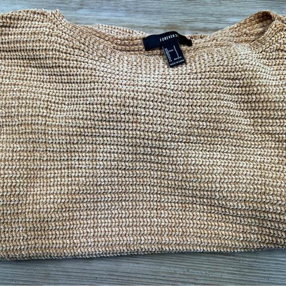 Nice sweater - Picture 4 of 6